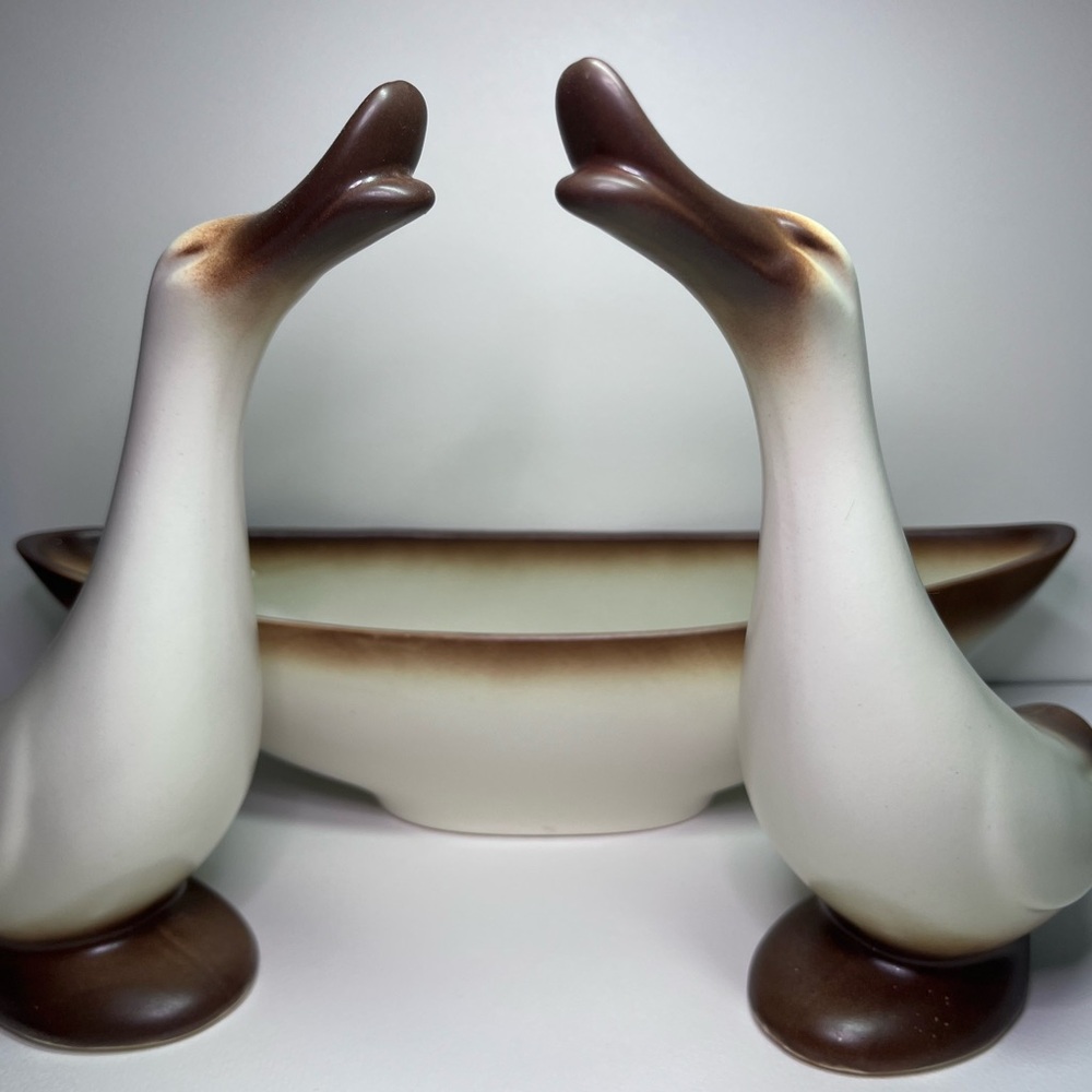 Vintage Stanford Sebring Ohio Goose Console Set – 1950s MCM Pottery – 3 Piece